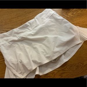 Lululemon white skirt